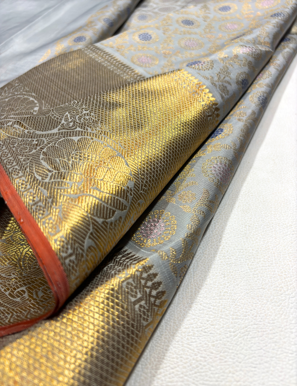 Exquisite Silver Grey Kanchipuram Handloom Silk Saree with Gold Zari & Intricate Designs