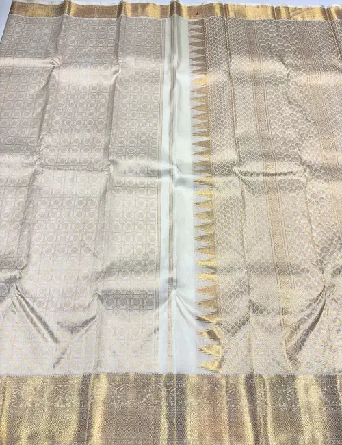 Elegant Off-White Kanchipuram Handloom Silk Saree with Gold Zari Weaving