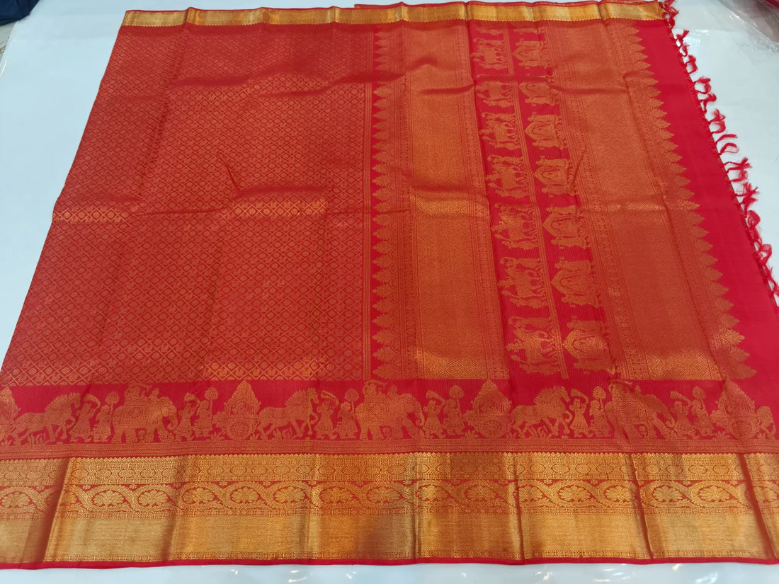 Pure Handloom Kanchipuram Silk Saree – Rich Red Koorai with Gold Zari Pallakku Border & Pallu