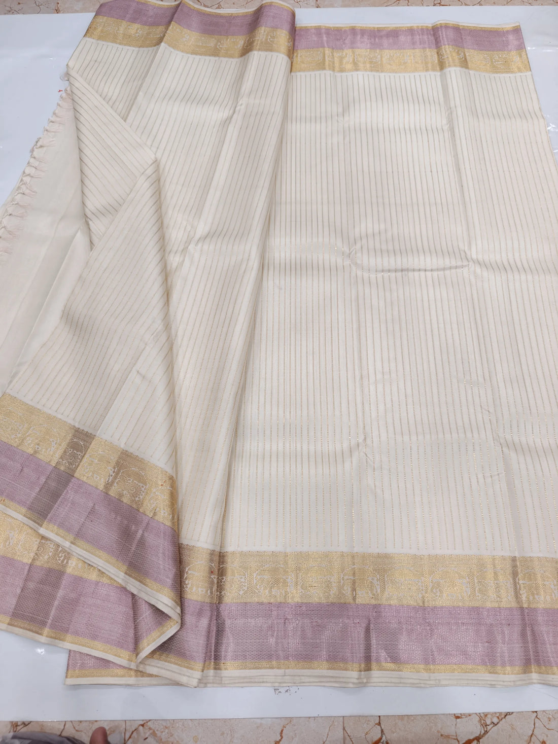 Elegant Ivory & Mauve Pure Silk Saree with Antique Gold Zari